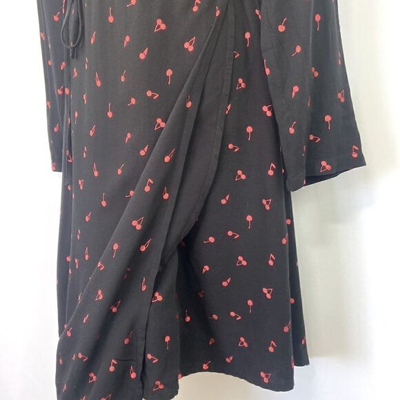 Rails Dress “Lola Metallic Cherries” Wrap Style Nwot Sz XS - Picture 4 of 8